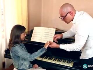 Foxy di πιάνο μάθημα hd Ενήλικος ταινία βίντεο - spankbang 2